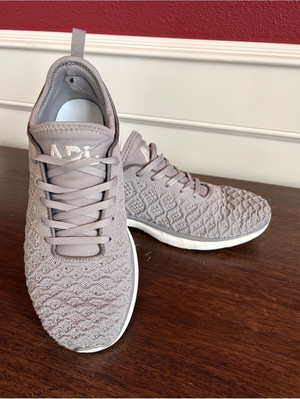 APL TechLoom Phantom Shoes | 9.5 | Gray